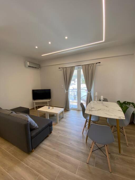אנביסוס Sea Through Apartment Anavissos מראה חיצוני תמונה